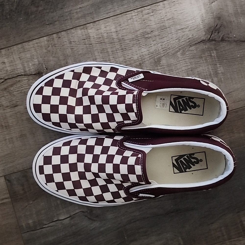 Vans size 10 women's Maroon